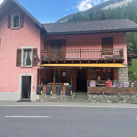 Hotel Raccard Renove Orsières Exterior foto
