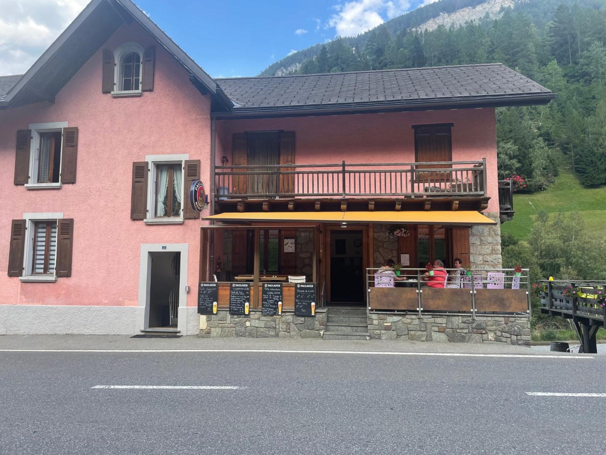 Hotel Raccard Renove Orsières Exterior foto